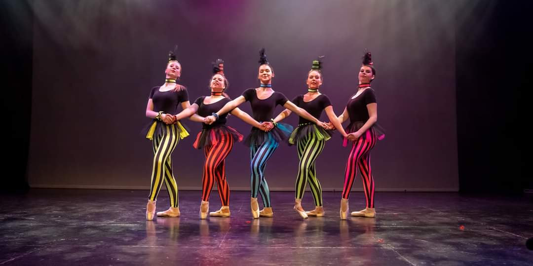 Acro at Whittaker's Dance & Drama Centre